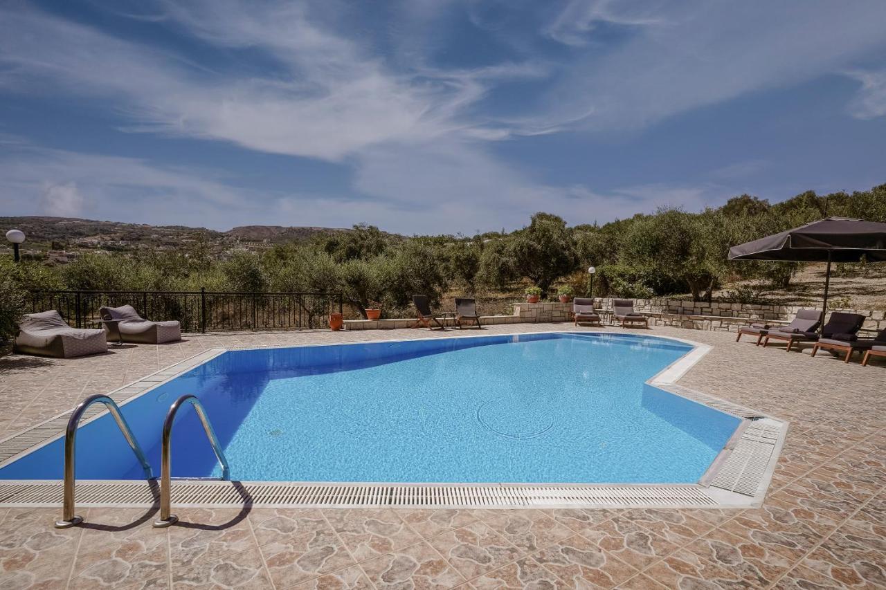 Lefkothea Villas With Large Pool, Bbq & Playground Adelianos Kampos Exterior foto