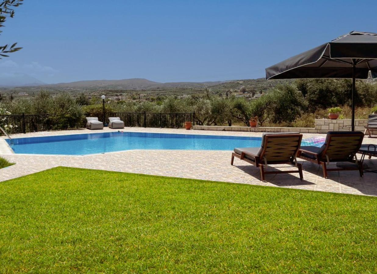 Lefkothea Villas With Large Pool, Bbq & Playground Adelianos Kampos Exterior foto