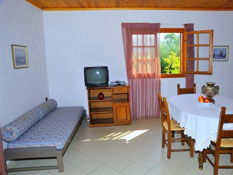 Lefkothea Villas With Large Pool, Bbq & Playground Adelianos Kampos Exterior foto
